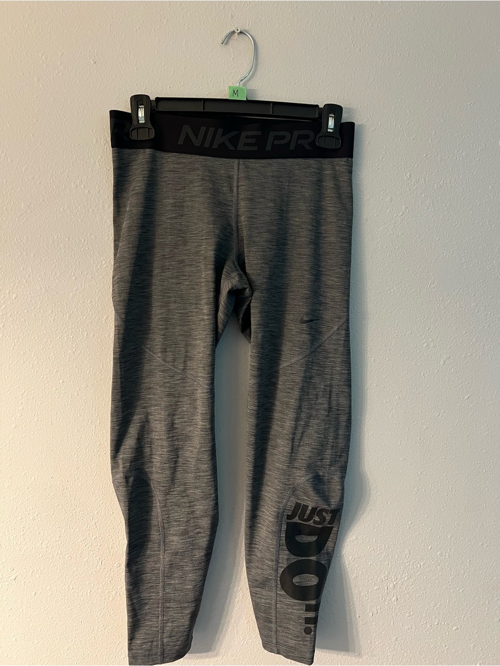 Nike Pro Dri-FIT Women's Heathered Ankle Leggings Logo Gray/Black M